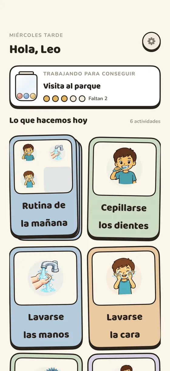 La pantalla de inicio de un niño en Tandli con la rutina de hoy en tarjetas con imágenes